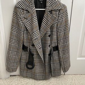 Size 4 light weight coat - like new